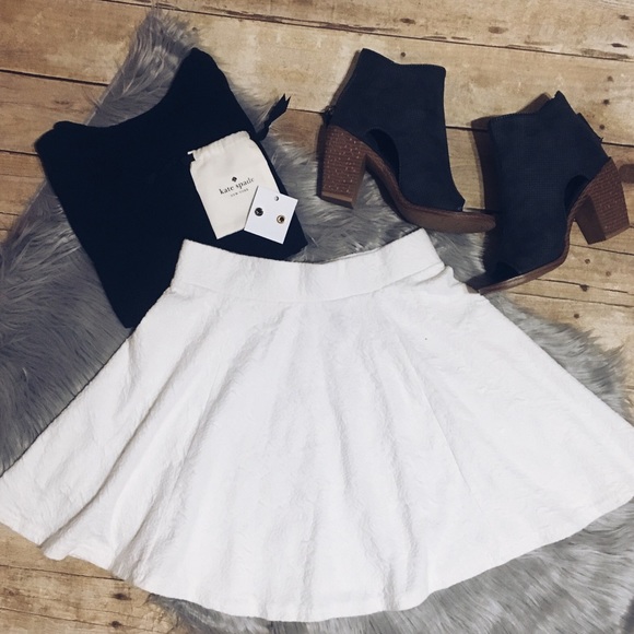 Divided Dresses & Skirts - {Divided by H&M} Flirty Textured Skater Skirt